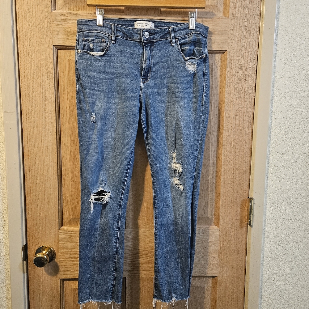 12R Abercrombie & Fitch Auper Skinny Ankle Midrise